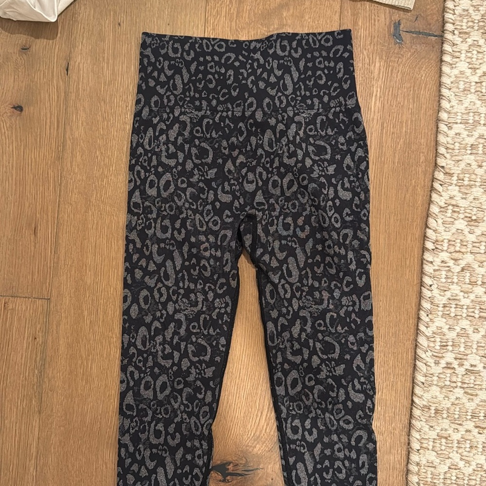 Cheetah Print Booty scrunch gym leggings